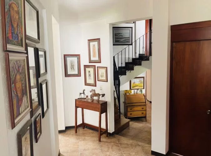 Casa independiente de una planta en San Rafael, Coronado