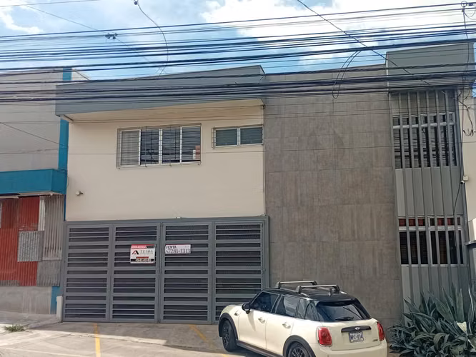 OFICINA PLANTA BAJA 225 M2 AV 3 BUENA UBICACION $ 1400 dls