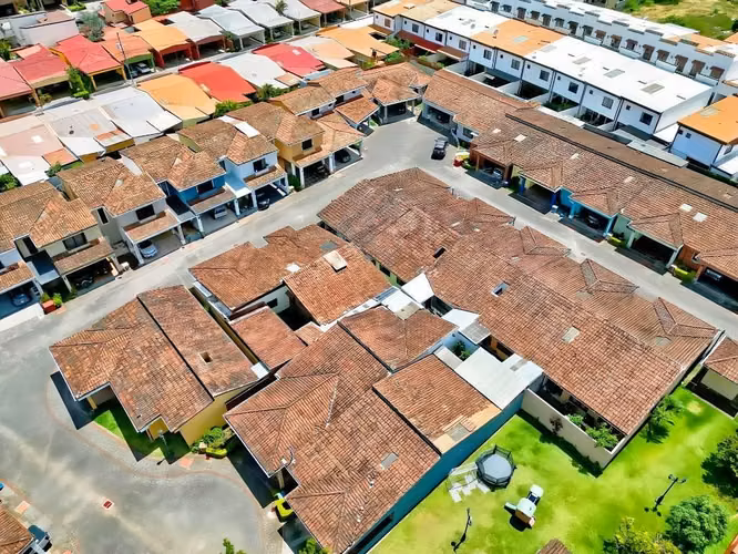 Venta de Casa en Tejar Cartago (Condominio Cafetos) 