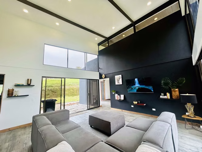 Espléndida Casa Moderna ubicada en Vásquez de Coronado, Cascajal, San José.