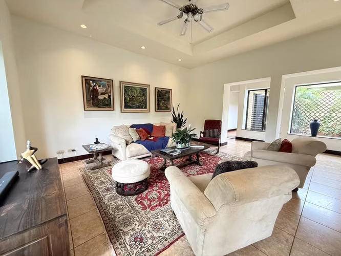 Ahora a Precio de Oportunidad! Casa de Una Planta en Condominio Exclusivo en Santa Ana ID24250