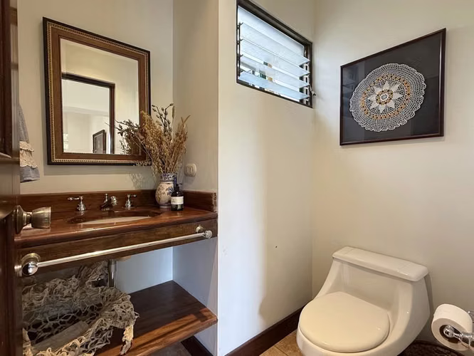 Ahora a Precio de Oportunidad! Casa de Una Planta en Condominio Exclusivo en Santa Ana ID24250