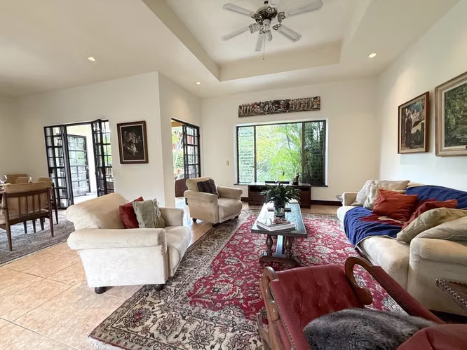 Ahora a Precio de Oportunidad! Casa de Una Planta en Condominio Exclusivo en Santa Ana ID24250