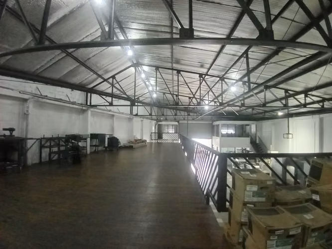 BODEGA EN ALQUILER EN LA URUCA, SAN JOSE CON TRIFASICA