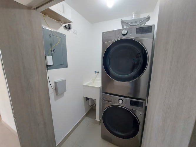 ALQUILER DE APARTAMENTO EN ALTO LAS PALOMAS* - Imagen 16