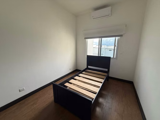 ALQUILER DE CASA EN RIO PALMA, GUACHIPELÍN* - Imagen 7