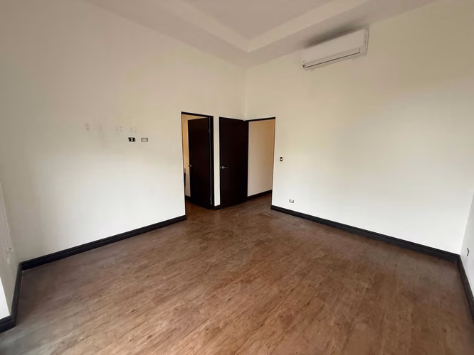 ALQUILER DE CASA EN RIO PALMA, GUACHIPELÍN* - Imagen 6