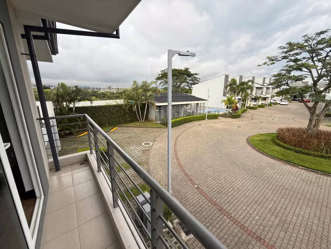 ALQUILER DE CASA EN RIO PALMA, GUACHIPELÍN* - Imagen 11
