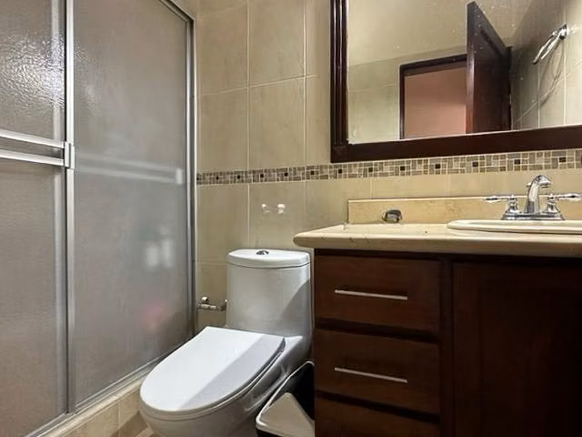 VENTA DE CASA EN CONDOMINIO SANTA ANA