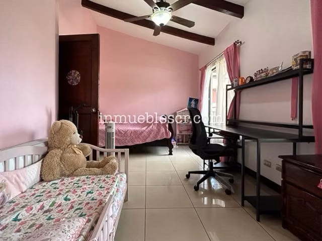 VENTA DE CASA EN CONDOMINIO SANTA ANA