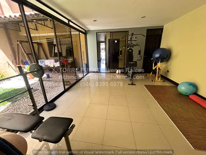 Venta Condo Colonia del Roble, Guayabos. Seguridad 24/7 + Oficina. Pet frendly