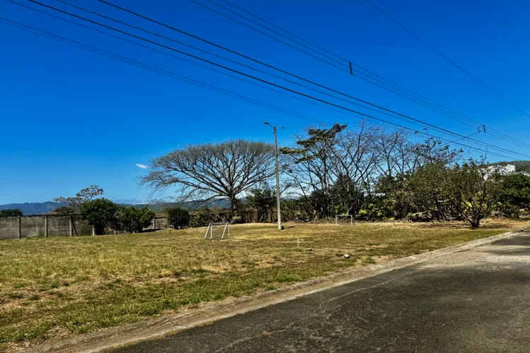 Venta de terreno en La Garita, Condominio Lomas de Hidalgo