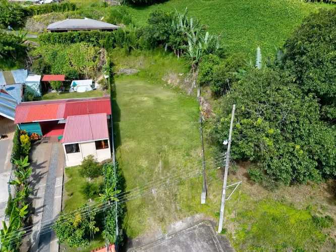 Venta de Lote Esquinero en Santiago de Paraíso - Imagen 7