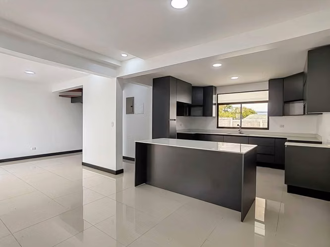 Venta de Casa en Condominio El Cedro, La Lima, Cartago - Imagen 6