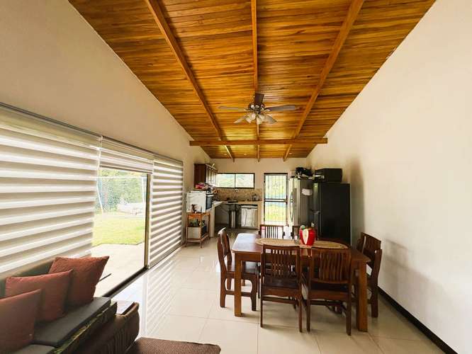 CASA EN VENTA, ALAJUELA, GRECIA, TERRENO GRANDE - Imagen 6