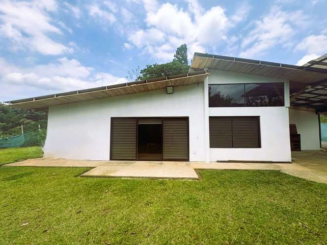 CASA EN VENTA, ALAJUELA, GRECIA, TERRENO GRANDE - Imagen 10