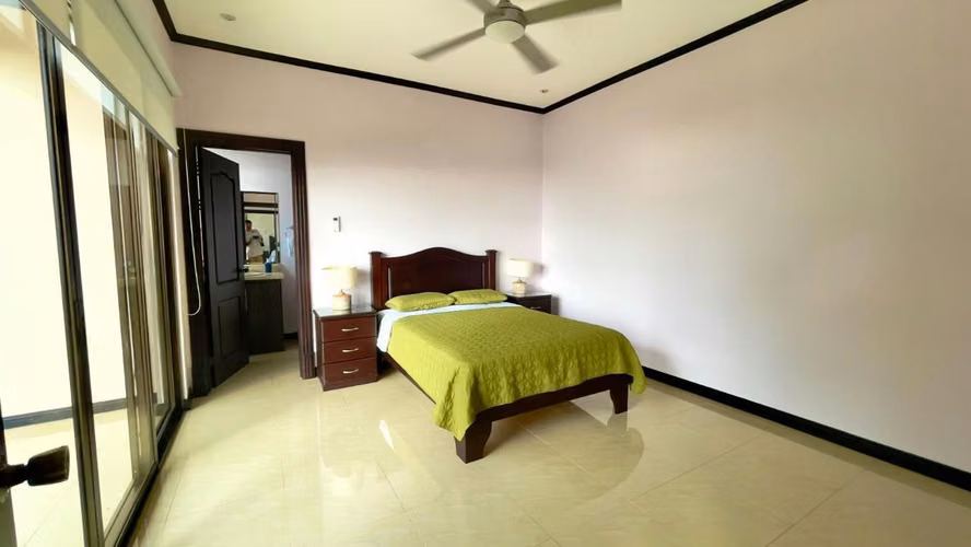 Venta Casa en  Puntarenas Punta Leona | Vista al Mar y Piscina Privada | ¡REBAJADA!