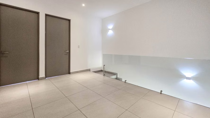 Alquiler de moderna casa ubicada en Santa Ana - Imagen 9
