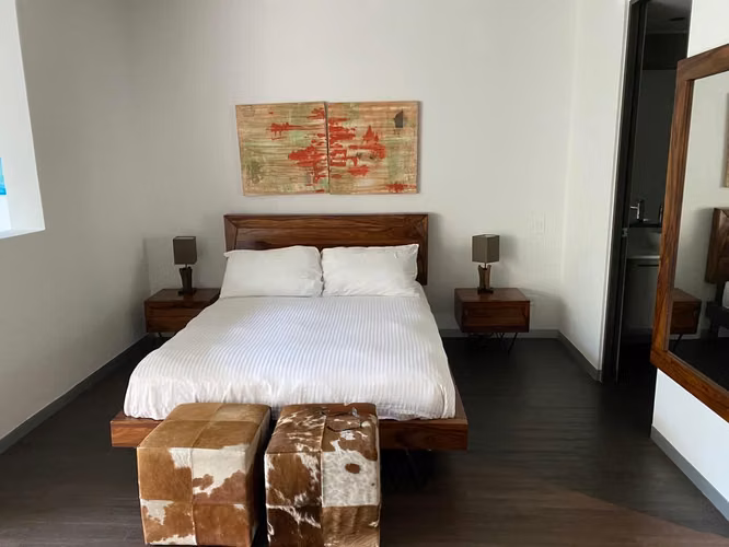 Apartamento moderno ubicado en Santa Ana. Amoblado y con jardín privado. - Imagen 9