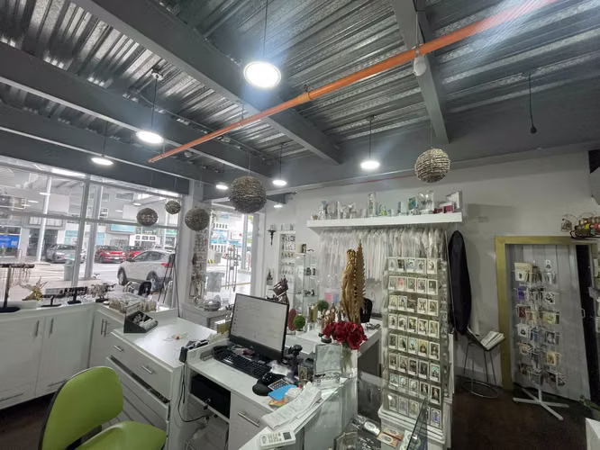 VENTA DE LOCAL MODERNO POR CITY PLACE Y LA CRUZ ROJA - Imagen 15