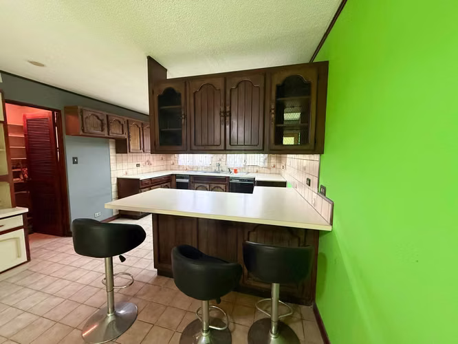 Se vende Casa Rohrmoser 3 habitaciones - 2.5 baños