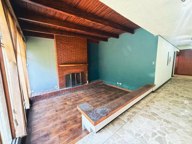 Se vende Casa Rohrmoser 3 habitaciones - 2.5 baños