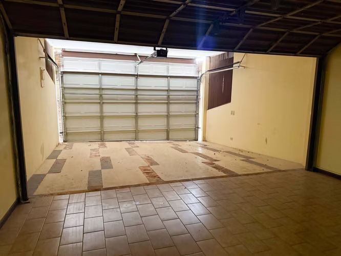 Se vende Casa Rohrmoser 3 habitaciones - 2.5 baños