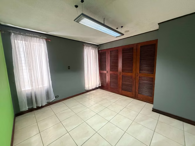 Se vende Casa Rohrmoser 3 habitaciones - 2.5 baños