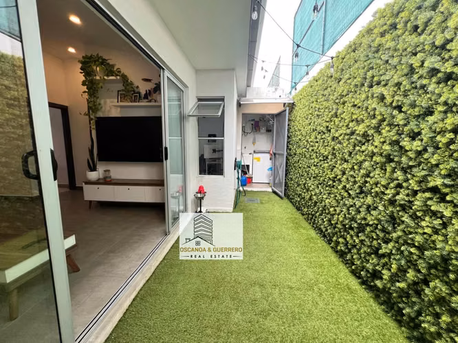 Venta de casa de 1 planta en La Guácima, condominio Al Andaluz