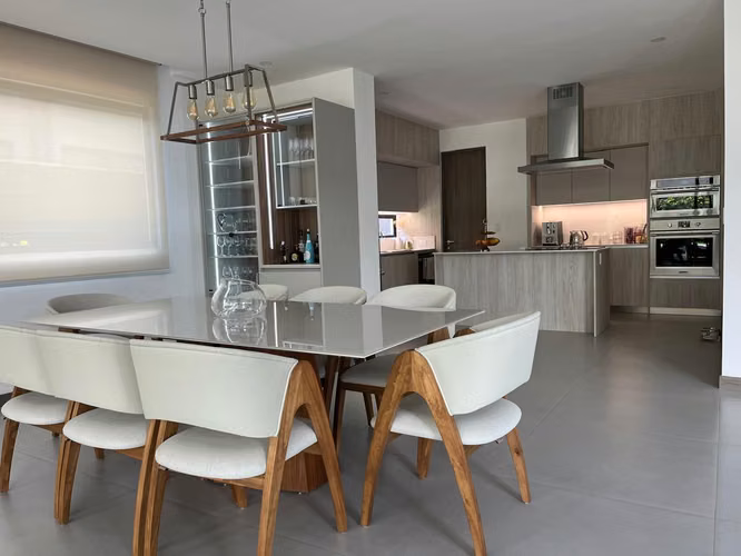 VENTA DE CASA EN LATITUD LINDORA*