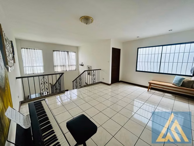 Oportunidad de Inversión: Casas dúplex en Curridabat – Residencial El Prado