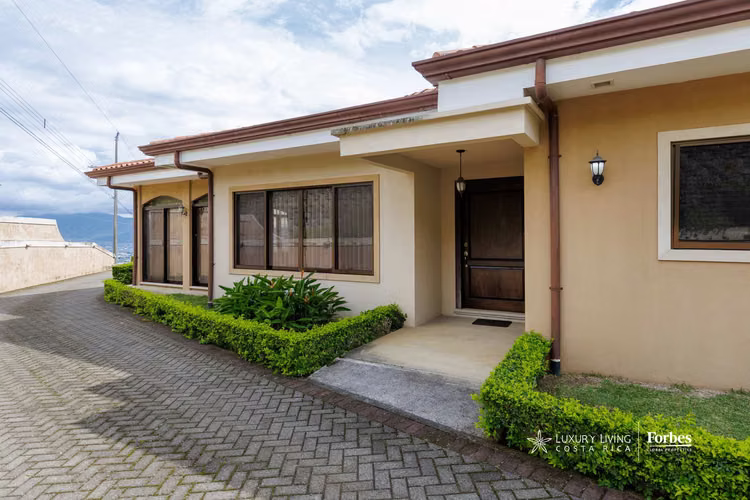 21071 - Villa de Lujo en Santa Bárbara, Vista Panorámica, gran Terreno