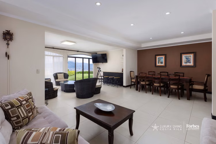 21071 - Villa de Lujo en Santa Bárbara, Vista Panorámica, gran Terreno