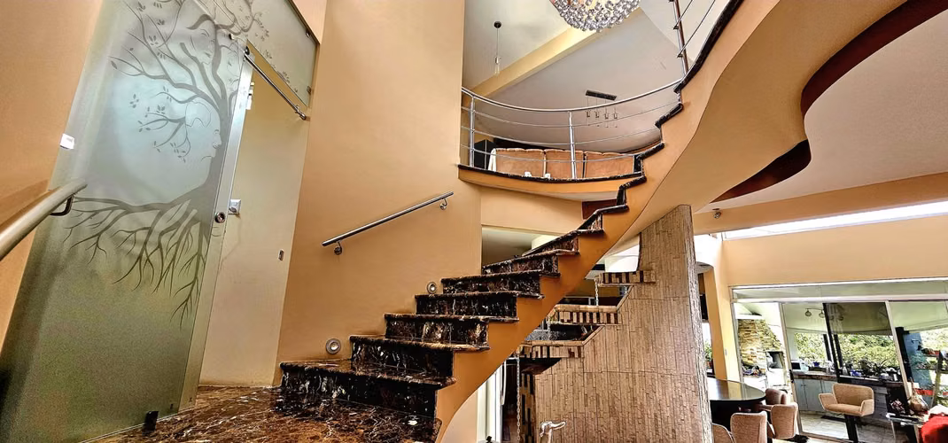 Venta de Casa en Santo Domingo de Heredia. PROPIEDAD DE LUJO. - Imagen 10