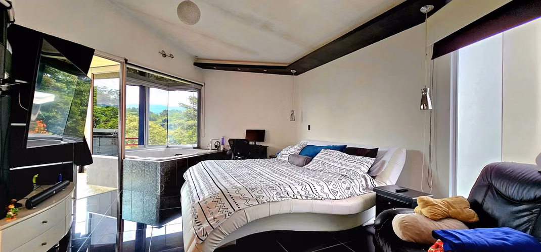 Venta de Casa en Santo Domingo de Heredia. PROPIEDAD DE LUJO. - Imagen 18