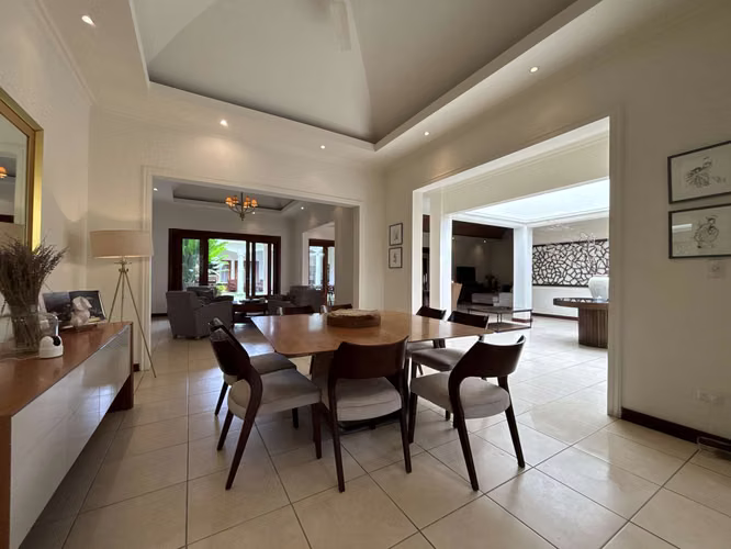 VENTA DE CASA EN RESIDENCIAL TREJOS MONTEALEGRE, ESCAZÚ