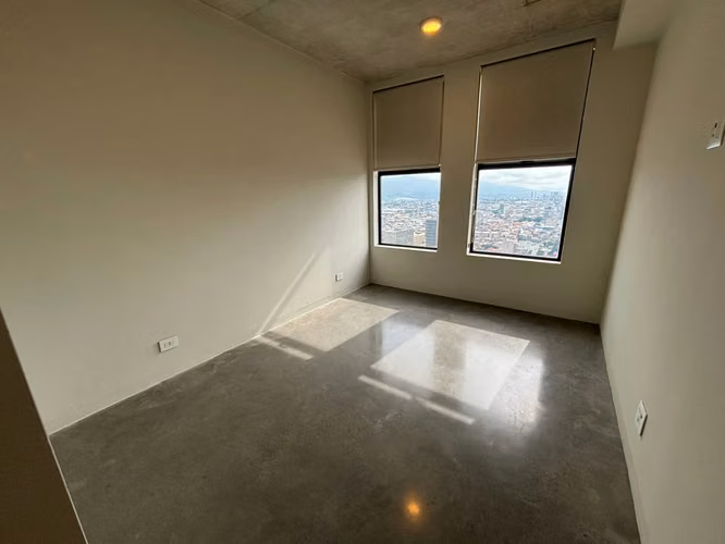 REBAJADO! Venta Apartamento Condominio Urbn Escalante, San José. 5828