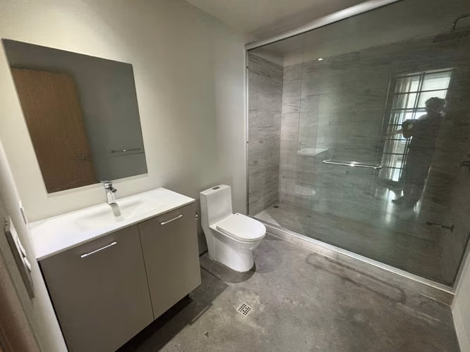 REBAJADO! Venta Apartamento Condominio Urbn Escalante, San José. 5828