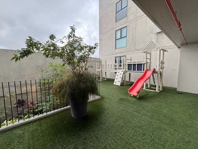 REBAJADO! Venta Apartamento Condominio Urbn Escalante, San José. 5828