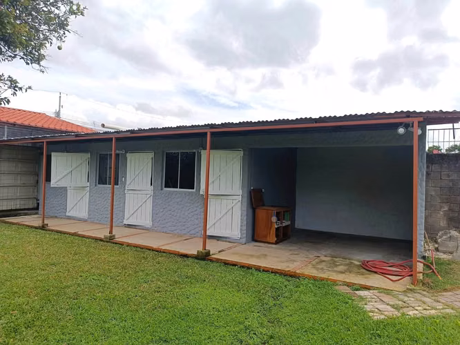 Venta de casa con gran zona verde potencial apartamentos