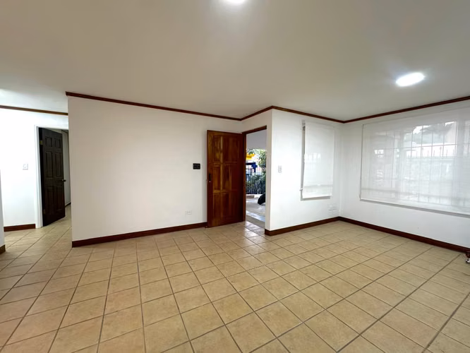 ALQUILER DE CASA EN BOULEVARD LAS PALMAS, CIUDAD COLÓN - Imagen 5