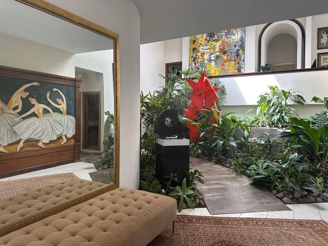 AMPLIA CASA EN VENTA EN SAN RAFAEL DE ESCAZU