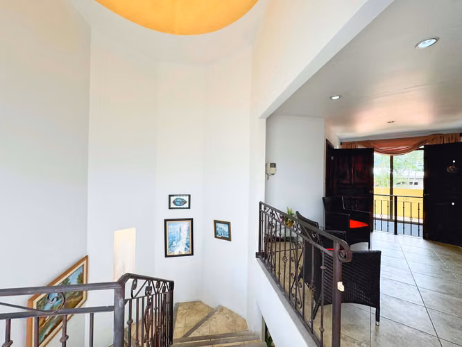 VENTA DE CASA EN ESCAZÚ