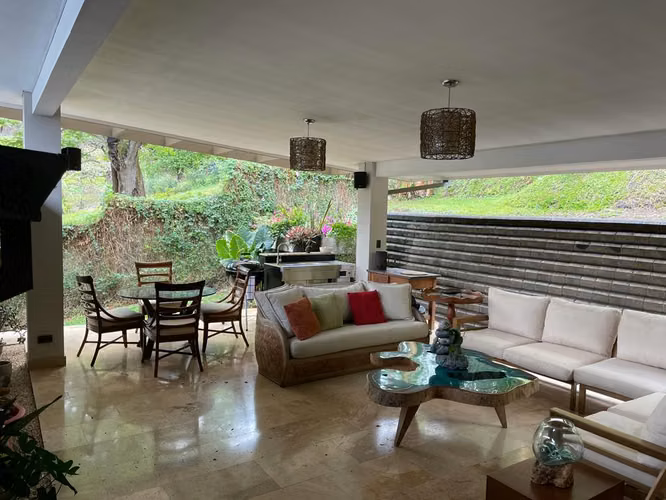 ALQUILER / VENTA DE CASA EN CONDOMINIO EN SANTA ANA* - Imagen 4