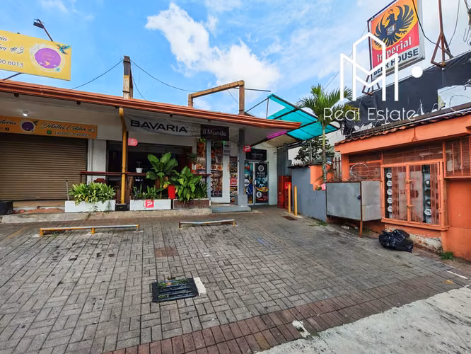 Venta Plaza Comercial En Heredia
