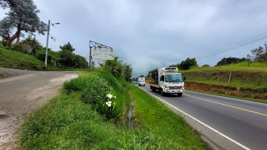 Terreno Segregado en 2 lotes sobre ruta 32, 10 min del Túnel Zurquí - Imagen 3