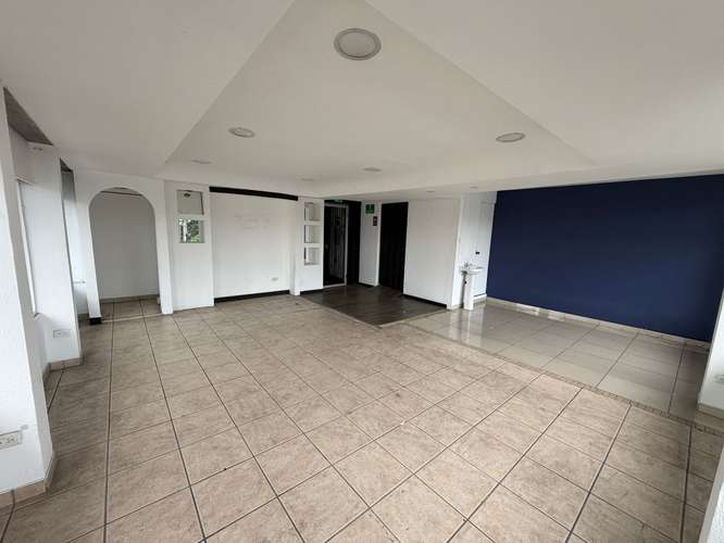 Alquiler Local Comercial en Curridabat