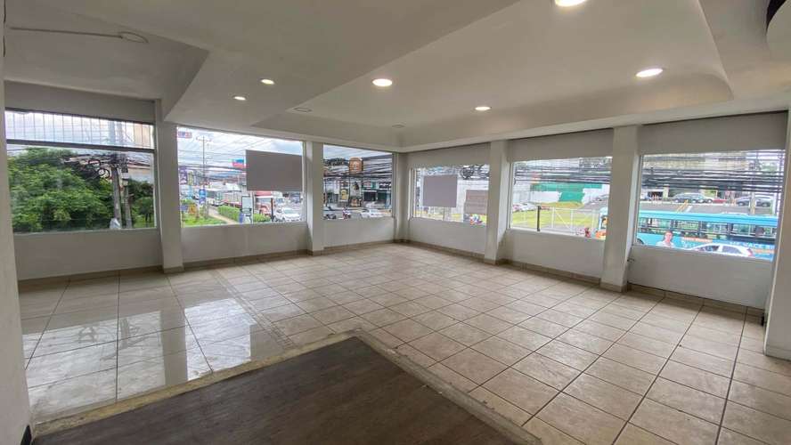 Alquiler Local  Comercial en Curridabat - Imagen 2