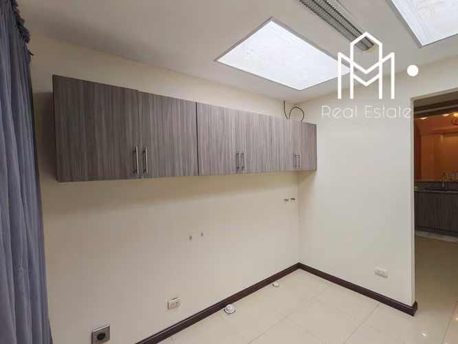 Venta Lujosa Casa En Heredia Centro.