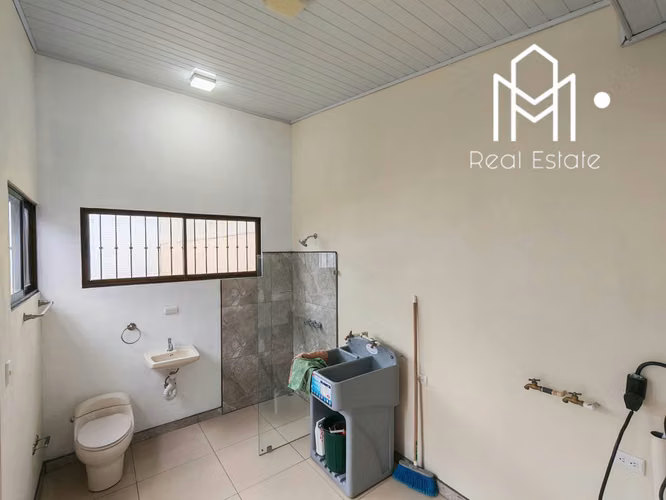 Venta Lujosa Casa En Heredia Centro.